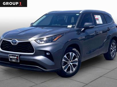 Used 2022 Toyota Highlander XLE