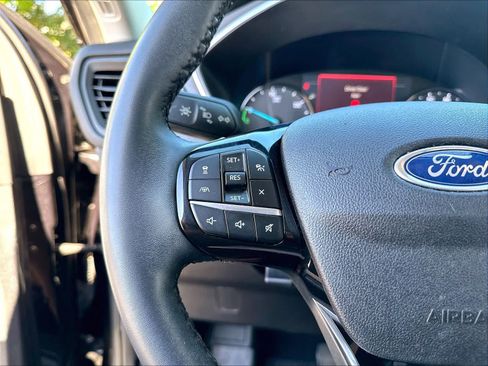 Used 2021 Ford Escape SE w/ Convenience Package FWD image 21