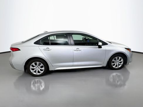Used 2025 Toyota Corolla LE FWD image 3