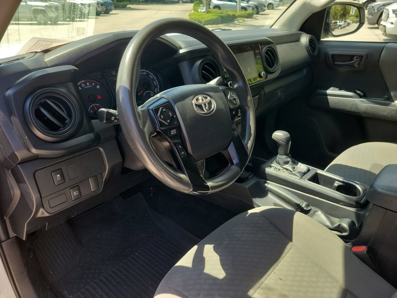 Used 2022 Toyota Tacoma SR RWD image 10