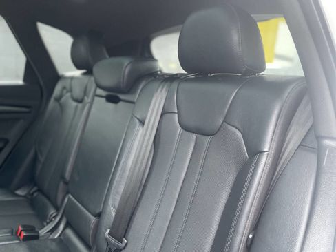 Used 2019 Audi SQ5 Prestige w/ Prestige Package image 25