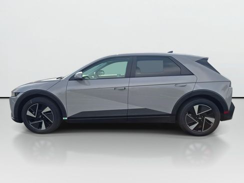 New 2025 Hyundai Ioniq 5 SE AWD/4WD image 5