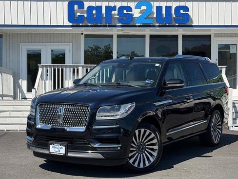 Used 2021 Lincoln Navigator Reserve w/ Luxury Package AWD/4WD image 2