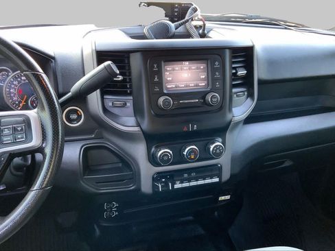 Used 2022 RAM 2500 Tradesman w/ Chrome Appearance Group AWD/4WD image 7