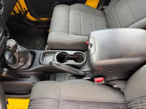 Used 2011 Jeep Wrangler Unlimited Sport AWD/4WD image 14