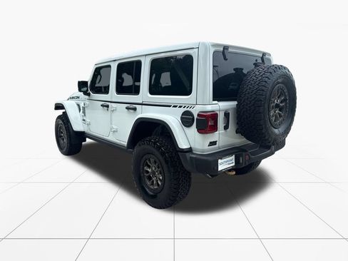 Used 2022 Jeep Wrangler Unlimited Rubicon AWD/4WD image 6