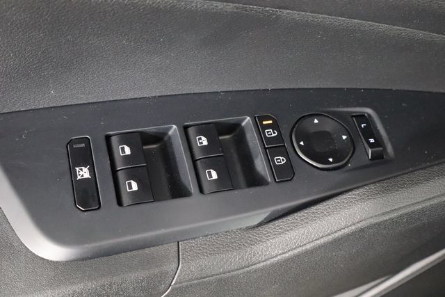 Used 2026 Kia Sportage LX FWD image 19