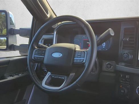 Used 2024 Ford F450 Platinum w/ FX4 Off-Road Package image 29