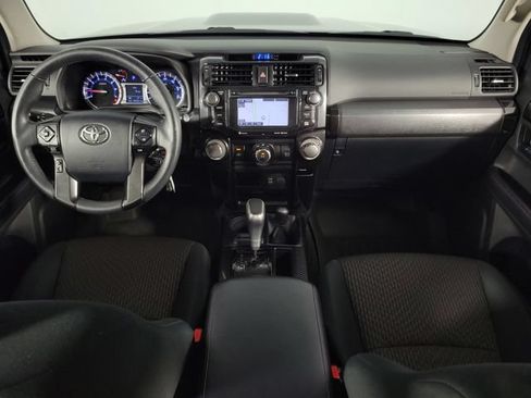 Used 2018 Toyota 4Runner TRD Off-Road AWD/4WD image 25