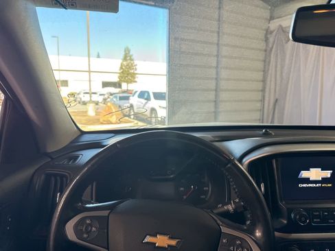 Used 2018 Chevrolet Colorado LT w/ LT Convenience Package image 22