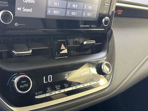 Used 2020 Toyota Corolla XSE FWD image 17