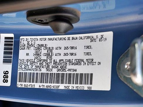 Used 2019 Toyota Tacoma TRD Off-Road w/ Technology Package image 38