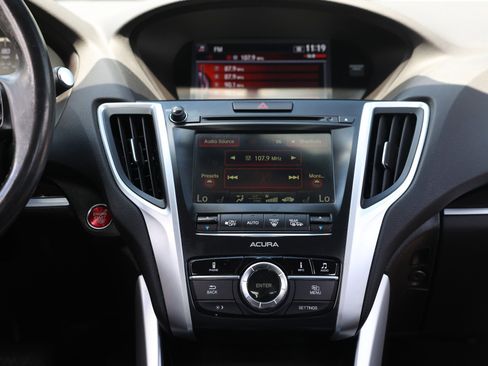 Used 2016 Acura TLX V6 FWD image 38