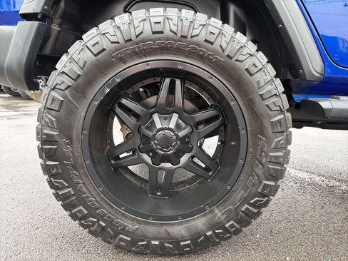 Used 2019 Jeep Wrangler Unlimited Sport S AWD/4WD image 12