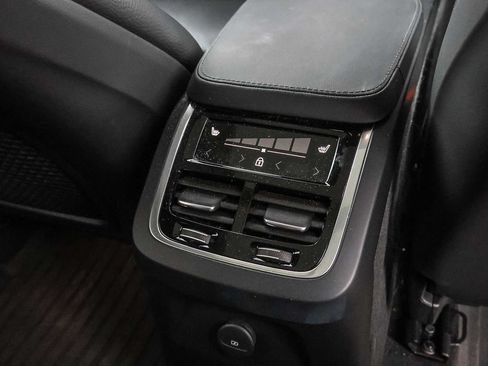 Used 2024 Volvo XC90 T8 Plus w/ Protection Package Premier AWD/4WD image 23