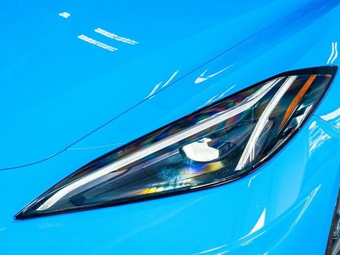 Used 2023 Chevrolet Corvette Stingray Premium Cpe w/ Z51 Performance Package image 17