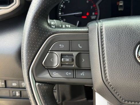 Used 2026 Toyota Tundra SR5 AWD/4WD image 12
