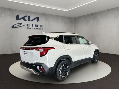 Used 2024 Kia Seltos EX AWD/4WD image 14