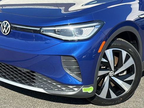 Certified 2022 Volkswagen ID.4 Pro S w/ Gradient Package image 8