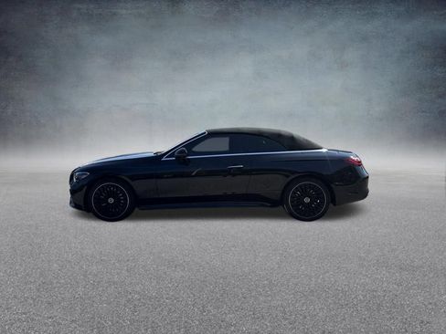 Used 2024 Mercedes-Benz CLE 450 4MATIC Cabriolet image 2