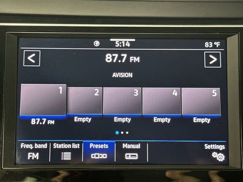 Used 2024 Volkswagen Jetta SE w/ Panoramic Sunroof Package image 16