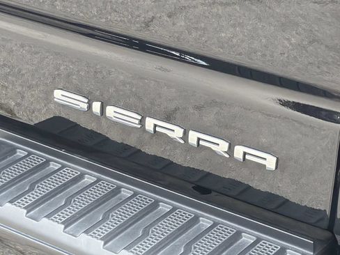Used 2024 GMC Sierra 1500 Denali AWD/4WD image 23