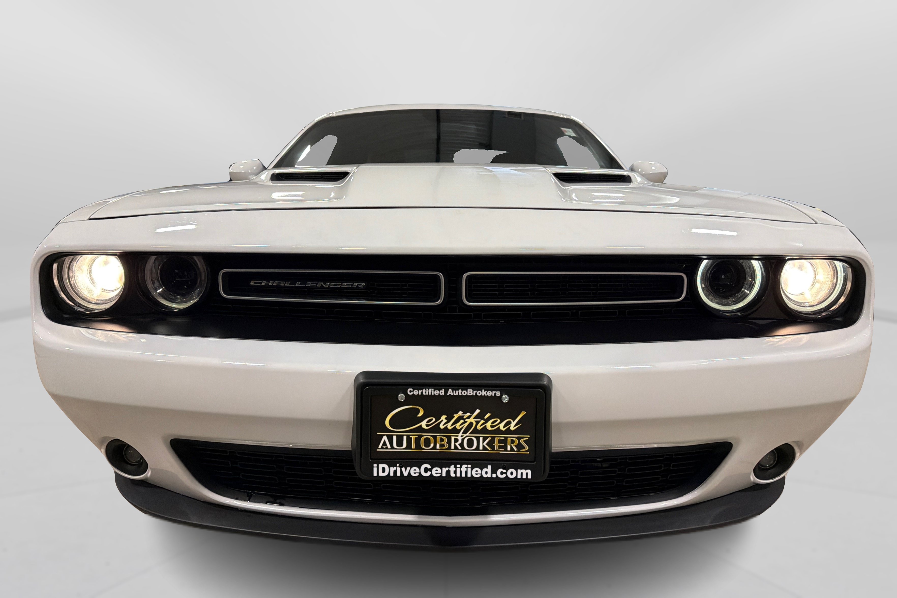 Used 2018 Dodge Challenger SXT Plus RWD image 10