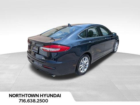 Used 2020 Ford Fusion SE FWD image 13