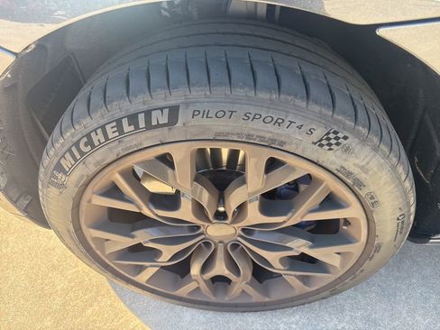 Used 2021 Aston Martin DBX Base image 33