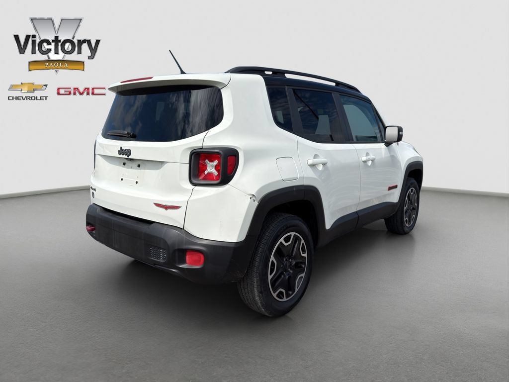 Used 2017 Jeep Renegade Trailhawk AWD/4WD image 6
