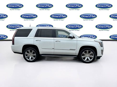 Used 2018 Cadillac Escalade Luxury RWD image 8