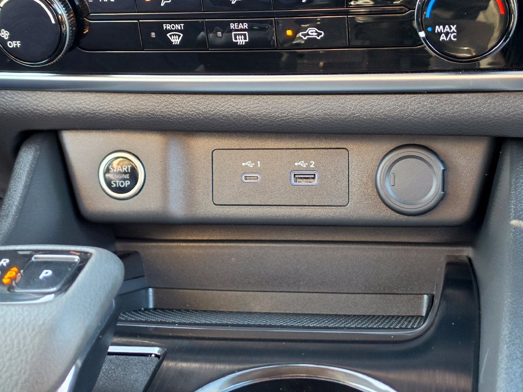 Used 2023 Nissan Rogue S AWD/4WD image 25