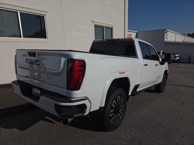 Used 2026 GMC Sierra 3500 Denali Ultimate AWD/4WD image 9