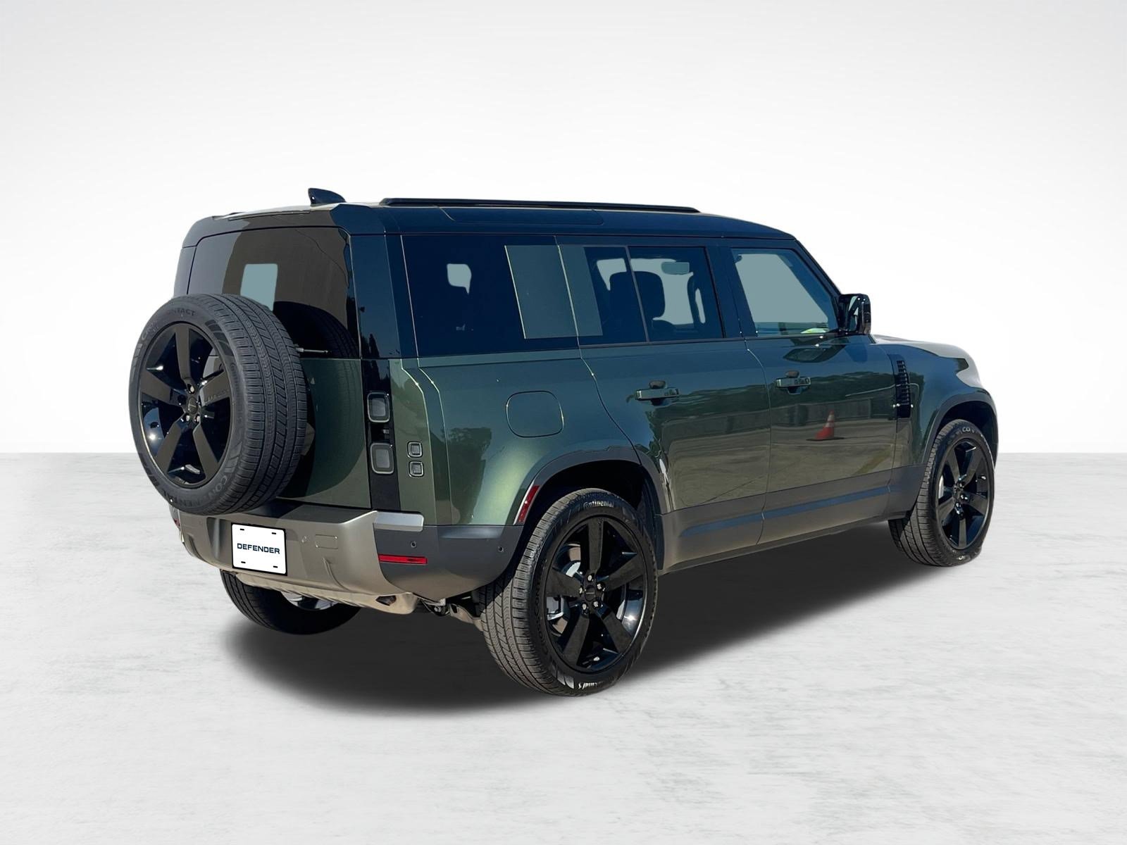 Used 2026 Land Rover Defender 110 S AWD/4WD image 8