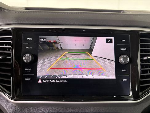 Used 2022 Volkswagen Atlas SE w/ Panoramic Sunroof Package FWD image 16