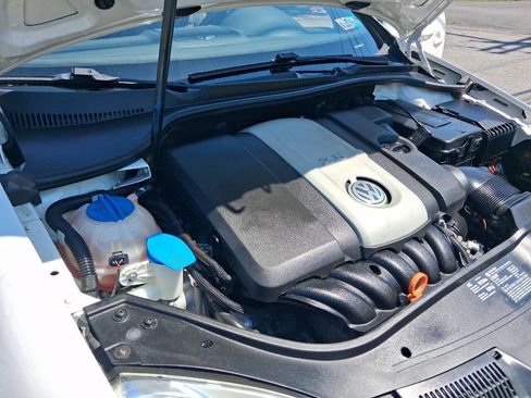 Used 2008 Volkswagen Rabbit S FWD image 32