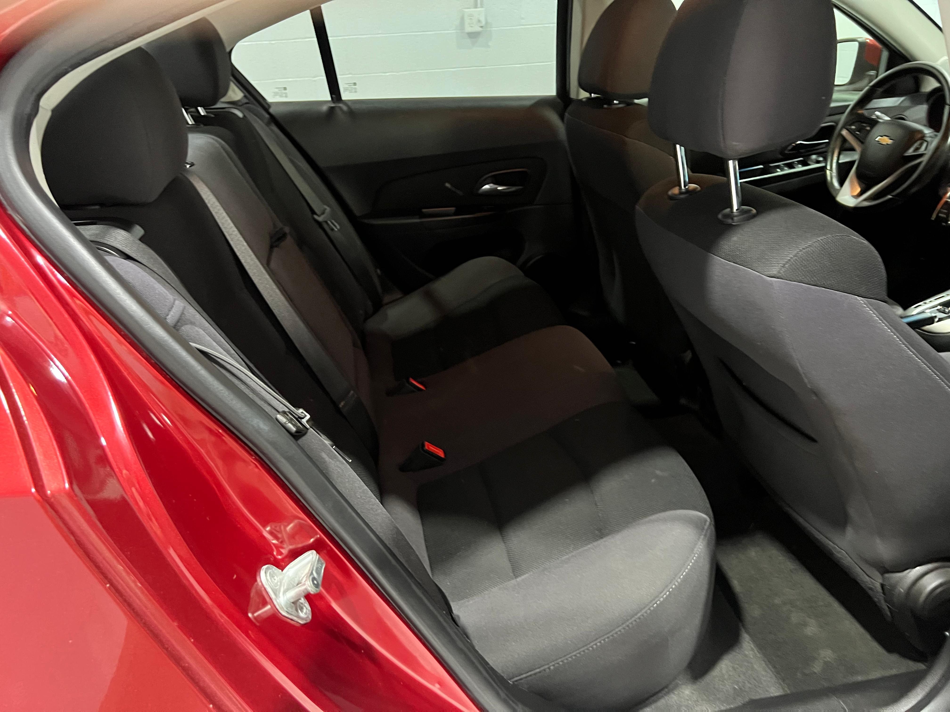 Used 2013 Chevrolet Cruze LT w/ Enhanced Safety Package FWD image 13