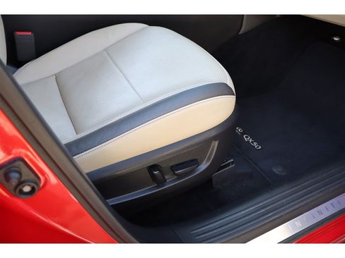 Used 2020 INFINITI QX50 Sensory w/ Proactive Package AWD/4WD image 15