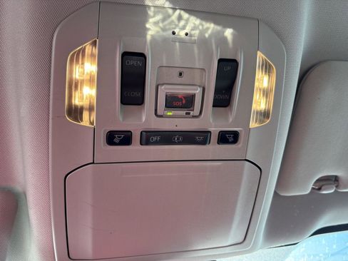 Certified 2020 Toyota Highlander XLE image 19