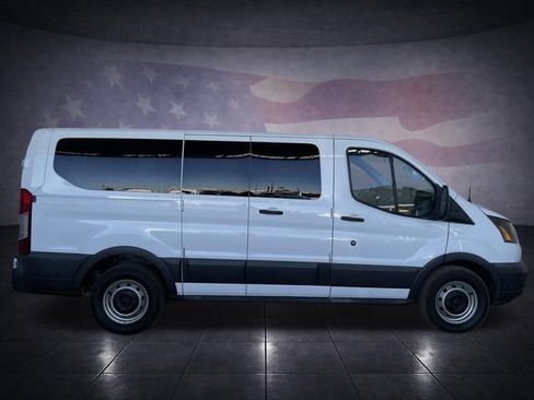 Used 2017 Ford Transit 150 XL image 5