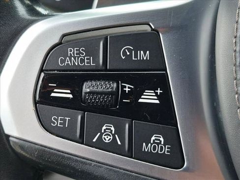 Used 2019 BMW X7 xDrive40i w/ Premium Package AWD/4WD image 11