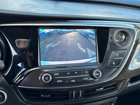Certified 2020 Buick Envision Essence image 33
