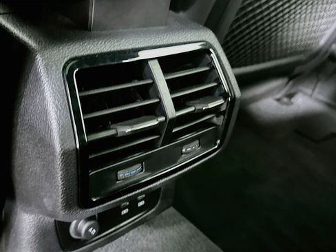 Used 2025 Audi Q3 2.0T Premium AWD/4WD image 27
