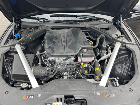 Used 2025 Genesis G70 2.5T image 32