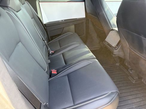 Used 2024 Tesla Cybertruck AWD Crew Cab image 10