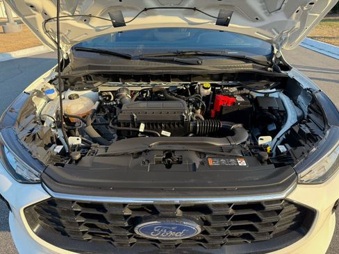 Used 2023 Ford Escape ST-Line w/ Tech Pack #1 image 32