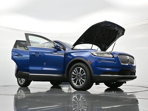 Used 2021 Lincoln Nautilus Standard w/ Equipment Group 101A image 47