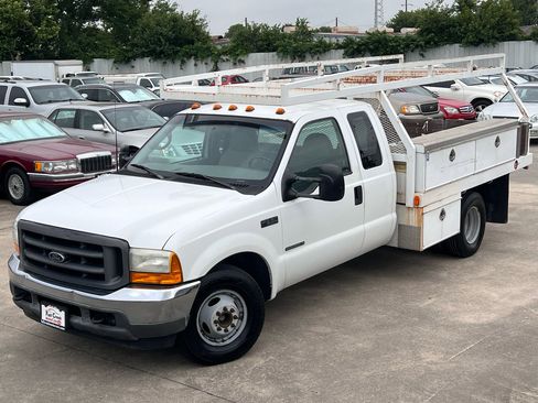 Used 2001 Ford F350 XL image 12