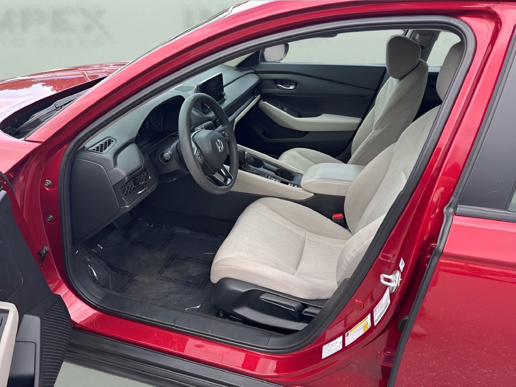 Used 2025 Honda Accord LX image 10