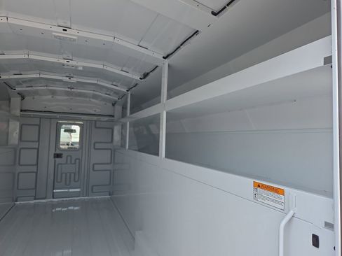 New 2024 Ford E-450 and Econoline 450 Super Duty w/ Power Windows & Locks Group image 37